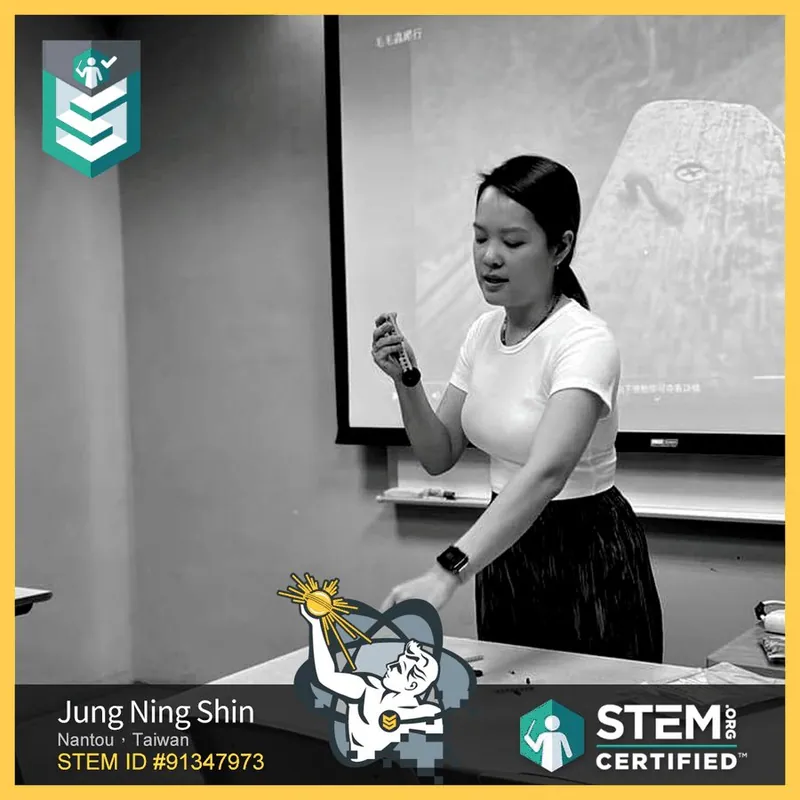 LE WORLD 樂園專業教育 / 鍾寧心 — STEM.org STEM.org 国際人物認証（STEM ID 91347973）