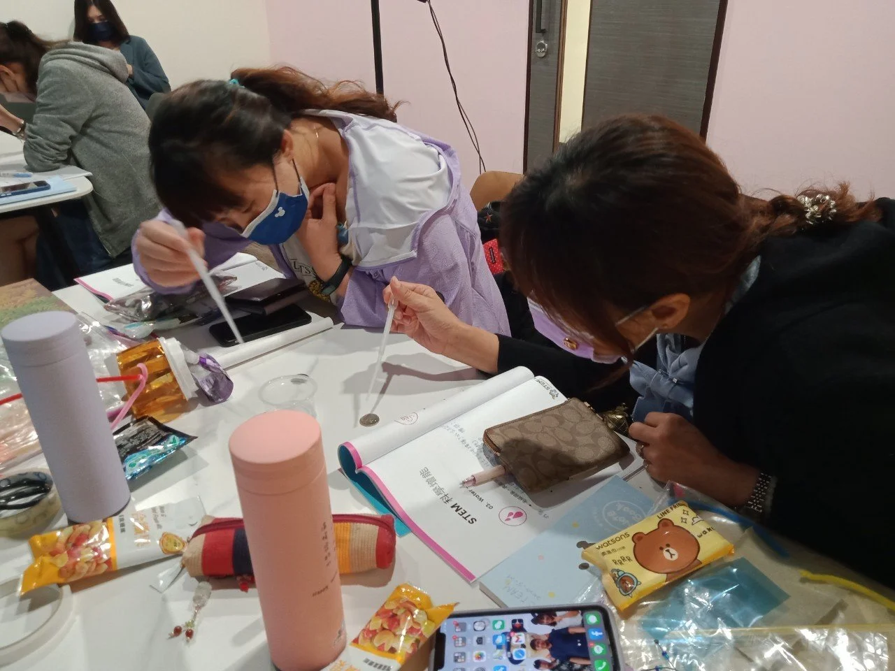 現場進行科學實作，了解不同跨域原理。